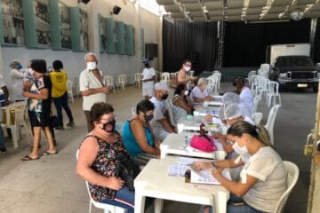 Vacinação: Monlevade aplicou 2270 primeiras doses em idosos no sábado
