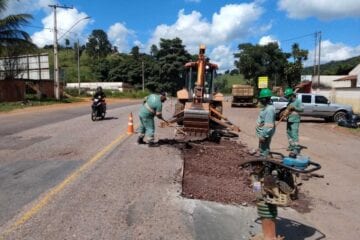 Operação tapa-buracos já alcança 39 bairros de Itabira