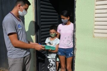 Prefeitura de São Gonçalo começa entrega dos PETs aos alunos da rede municipal