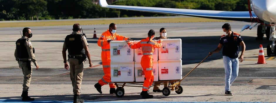 Estado distribui 542.550 doses de vacina contra covid-19 às 28 Regionais de Saúde