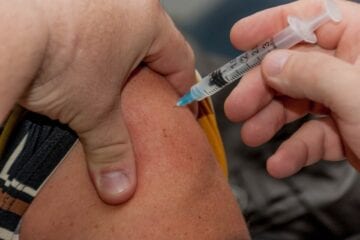Monlevade: começa a vacinação de acamados e pacientes de hemodiálise de 60 a 69 anos
