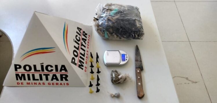 Rocca apreende cocaína e maconha no Clóvis Alvim II
