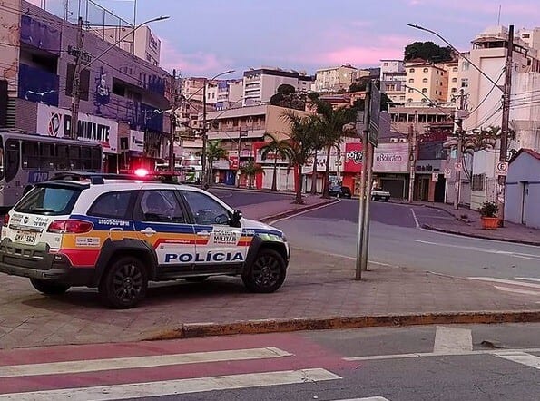 Descumprir decreto é crime previsto no Código Penal