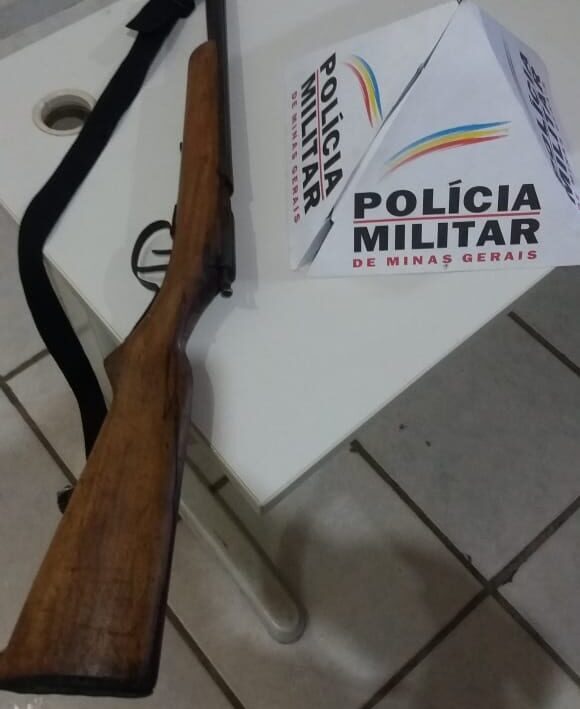 Polícia Militar prende caçador e apreende espingarda em Dionísio