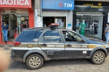 Homem é preso com documento falso comprando celular em Santa Bárbara
