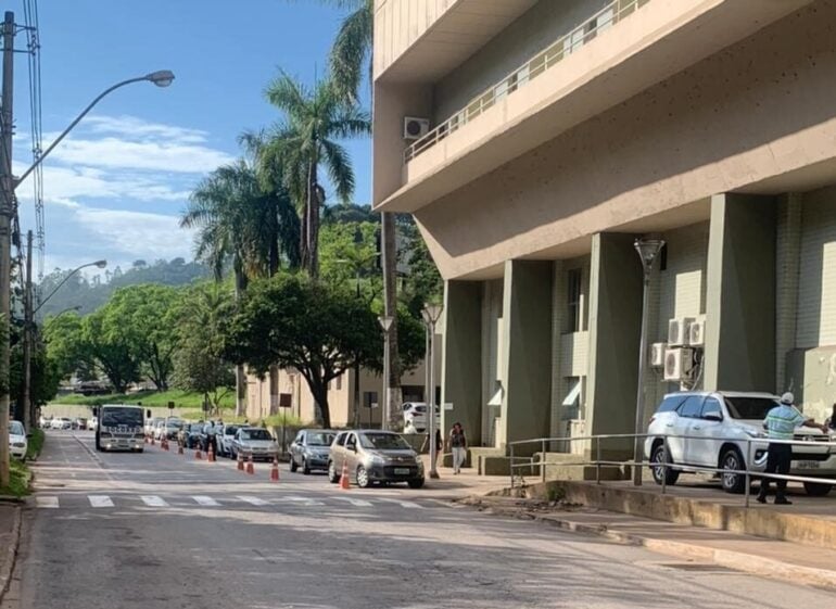 Monlevade: vacinação de idosos de 68 e 69 anos começa hoje; confira a fila
