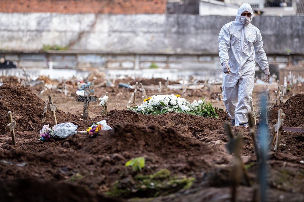 Em 24 horas, Minas registra 213 mortes e 9.912 novos casos de Covid-19