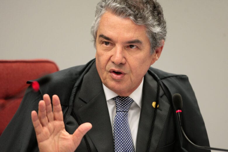 O ex-ministro Marco Aurélio de Mello critica gesto obsceno de Moraes na Neo Química Arena