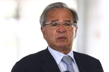 Valor médio de auxílio emergencial será de R$ 250, diz Guedes