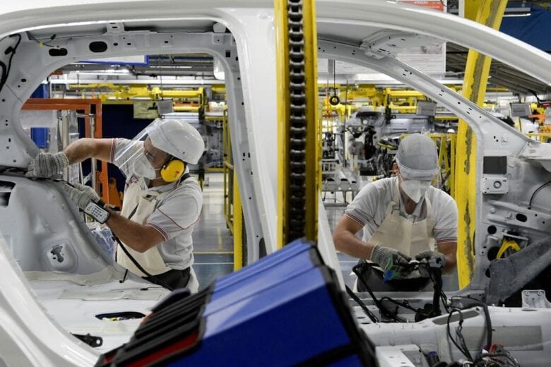 Apesar da queda nacional, indústria cresce em nove estados em novembro