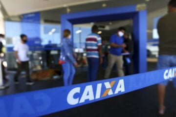 Caixa começa a pagar hoje abono salarial de 2021