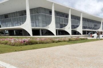 Decreto altera limite de execução orçamentária de sete ministérios