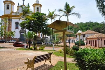 Carnaval em Barão de Cocais traz bloco, escola de samba e fanfarra em 2024