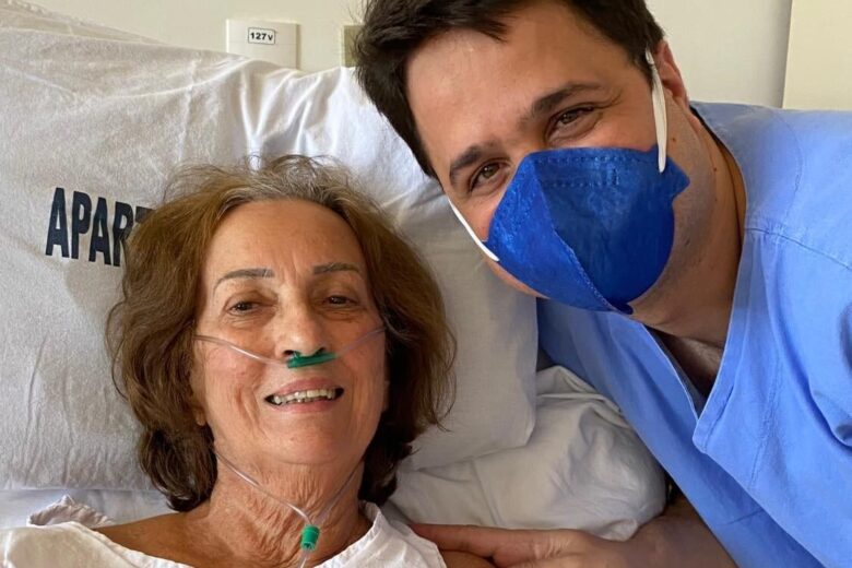 Médico ajuda professora de infância a se salvar da Covid-19