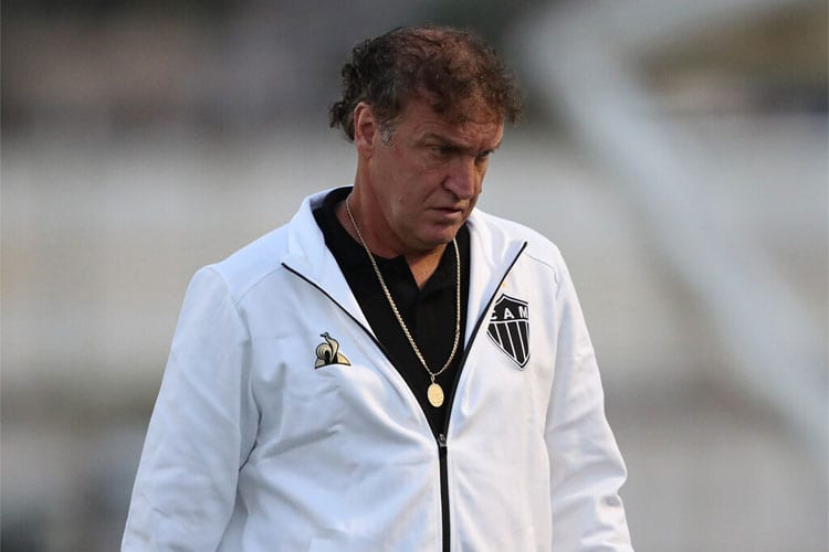 Cuca explica Rabello no ataque do Atlético: ‘Tinha que ter um finalizador’