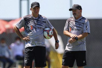 Cuca tenta administrar elevado número de atletas estrangeiros no Atlético