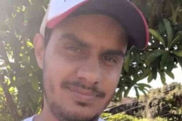 Estudante morre depois de levar choque em fone de ouvido