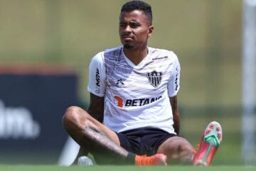 Allan descarta favoritismo do Atlético no clássico contra Cruzeiro
