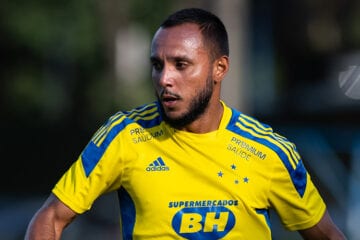 Mineiro, Felipe Augusto revela expectativa por clássico pelo Cruzeiro