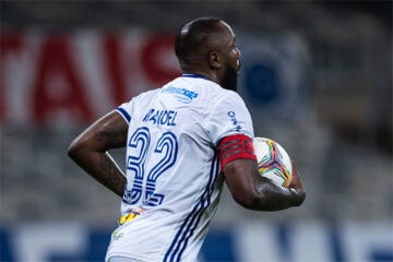A caminho do Fluminense, Manoel rescinde contrato com o Cruzeiro