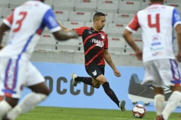 Cascavel tenta falsificar testes de COVID-19 antes de jogo com Athletico-PR
