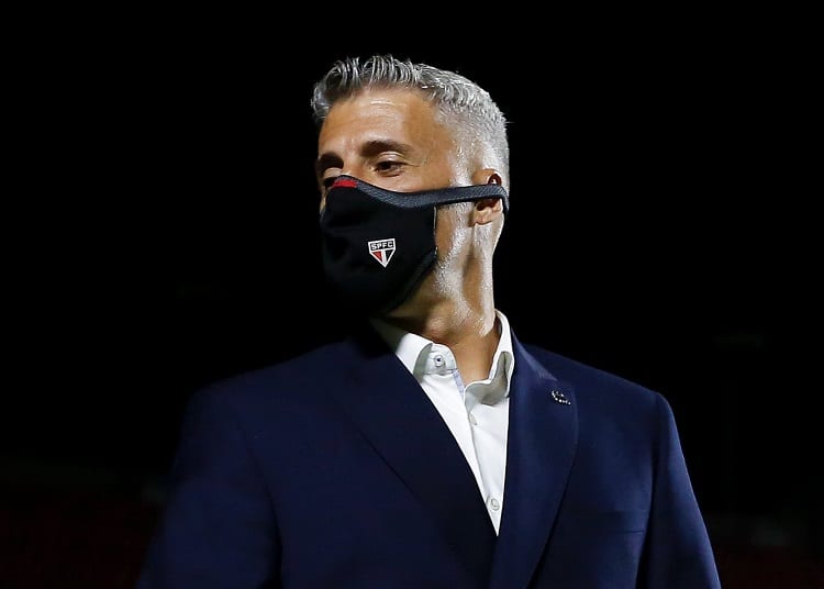 Crespo pede ao São Paulo para manter pés no chão