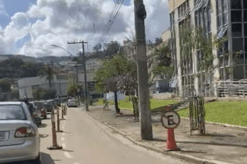 Comerciantes fazem carreata por reabertura de estabelecimentos em Itabira; veja vídeo