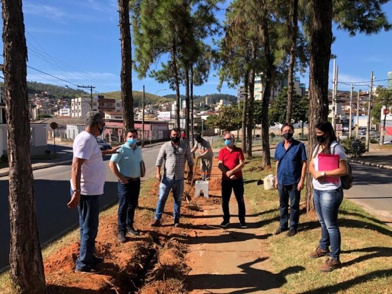 Avenida Castelo Branco recebe modernização na iluminação
