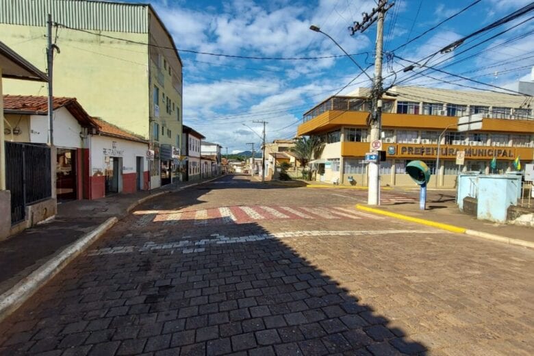 São Gonçalo define auxílio emergencial para pequenos empresários: cada um vai receber até R$ 1.500 em abril