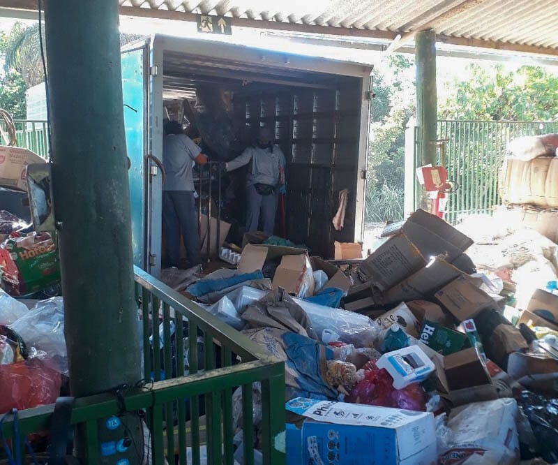 Coleta seletiva: dinheiro da venda dos recicláveis em São Gonçalo será dividido entre os trabalhadores