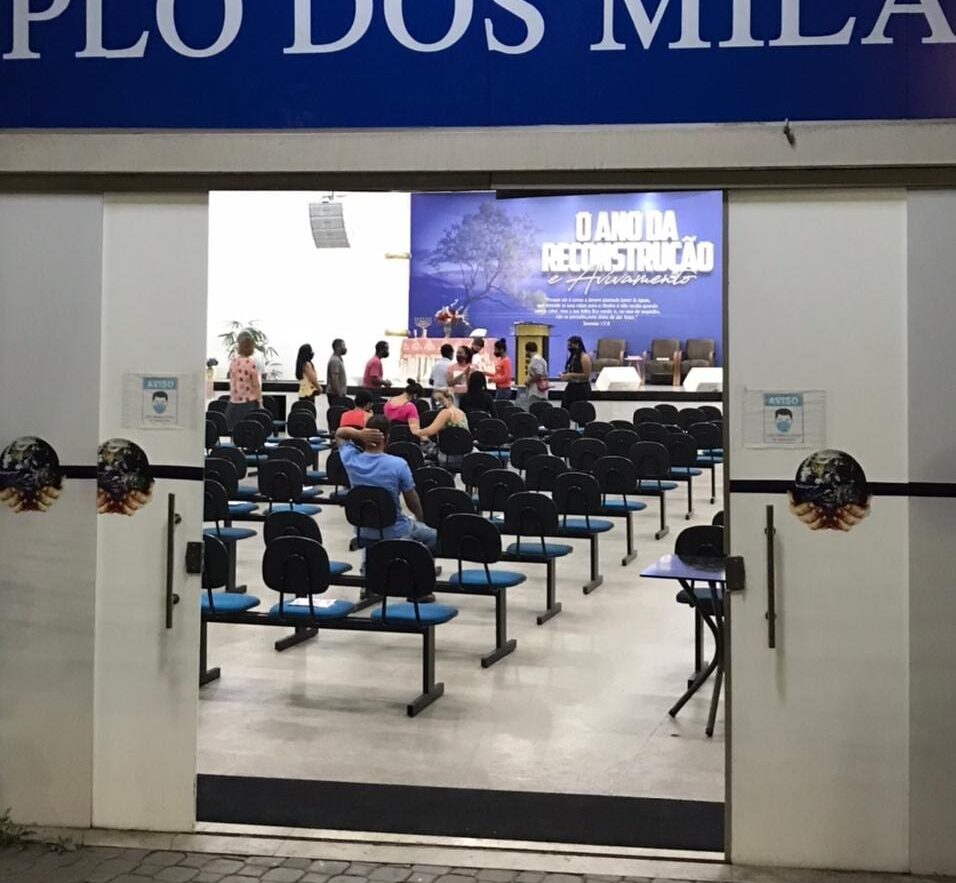 Pesquisas apontam riscos em missas e cultos presenciais