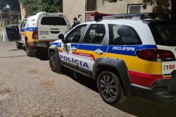 Homem baleado no São Bento é socorrido por policiais