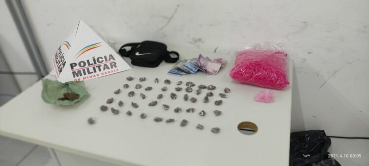 Polícia Militar apreende quase 50 buchas de maconha em Itabira