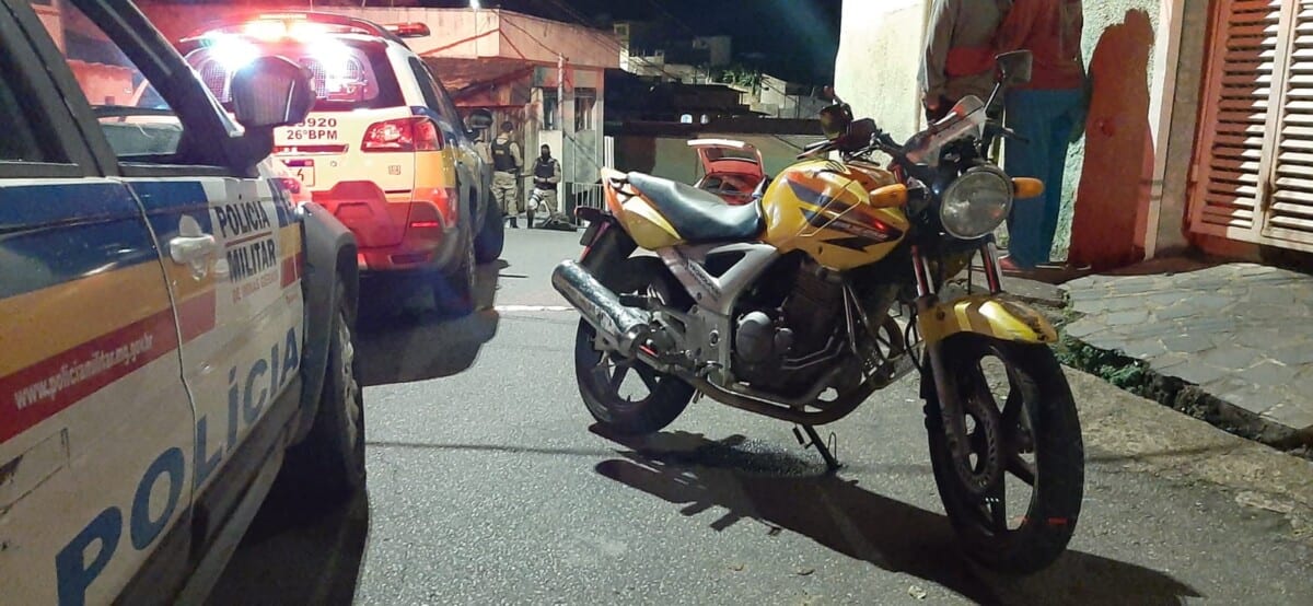 Motociclista morre após colidir contra um trilho em Itabira