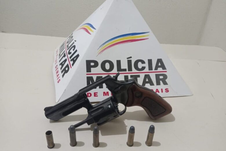Briga de trânsito termina com tiro e três pessoas presas