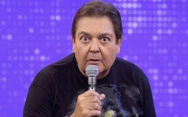 Ô loco meu: Faustão fecha contrato de cinco anos com a Band