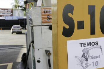 Petrobras reduz preço do diesel nas refinarias em R$ 0,08