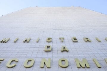 Ministério da Economia: teto de gastos será cumprido em 2022