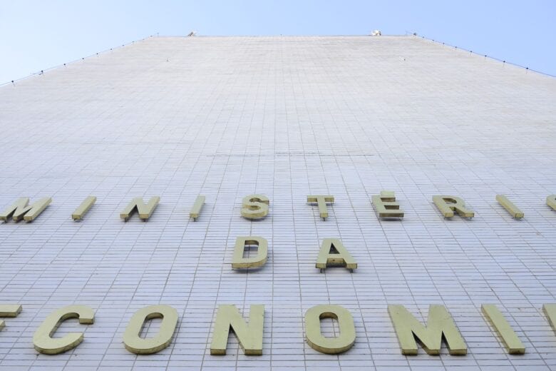 Ministério da Economia: teto de gastos será cumprido em 2022