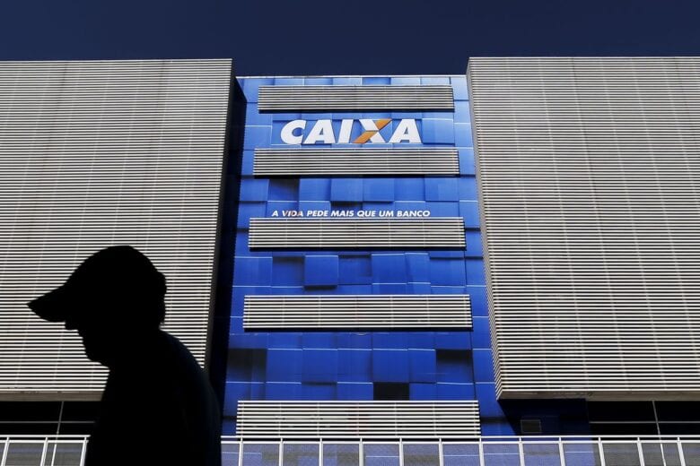 Ao vivo: presidente da Caixa detalha pagamento do auxílio emergencial