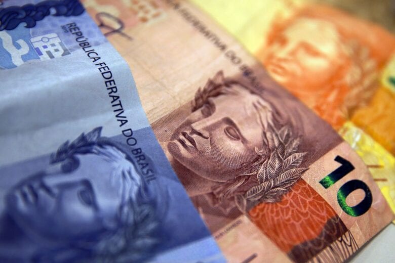 Mercado financeiro espera que taxa de juros Selic feche o ano em 5,50%