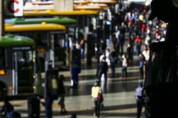 IBGE estima que desempregados no Brasil sejam 14,4 milhões
