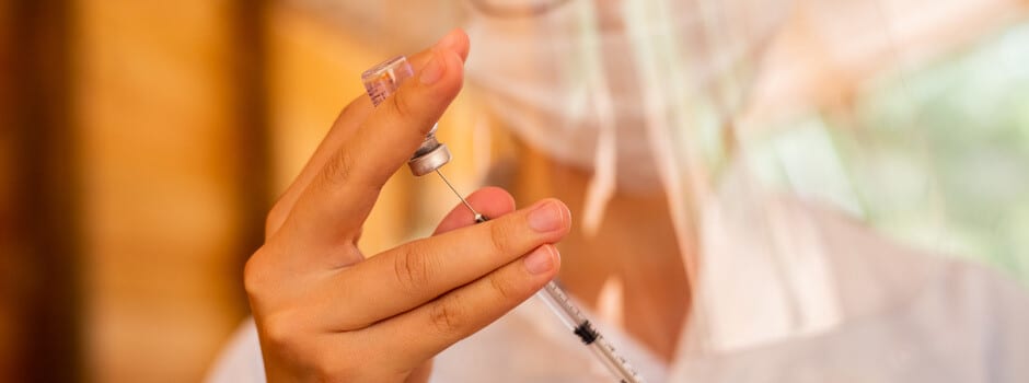 Mais de 700 mil doses de vacinas contra covid-19 chegam hoje, ao estado