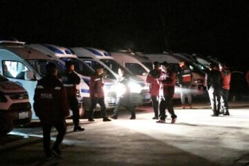 Corrida em montanha na China deixa 21 mortos após queda brusca de temperatura
