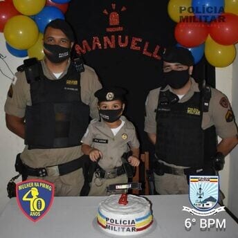 Em Valadares, criança convida policiais para participarem de sua festa de aniversário