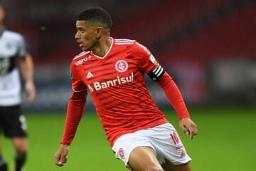 Taison tem bons números em reestreia pelo Internacional