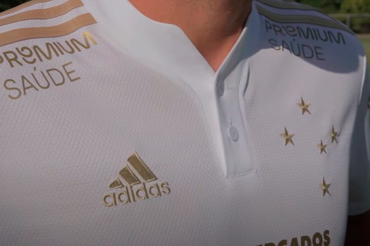 Cruzeiro lança nova camisa branca produzida pela Adidas; veja detalhes