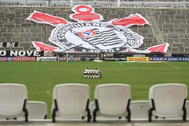 Corinthians tem aproveitamento de apenas 50% jogando na Arena na temporada