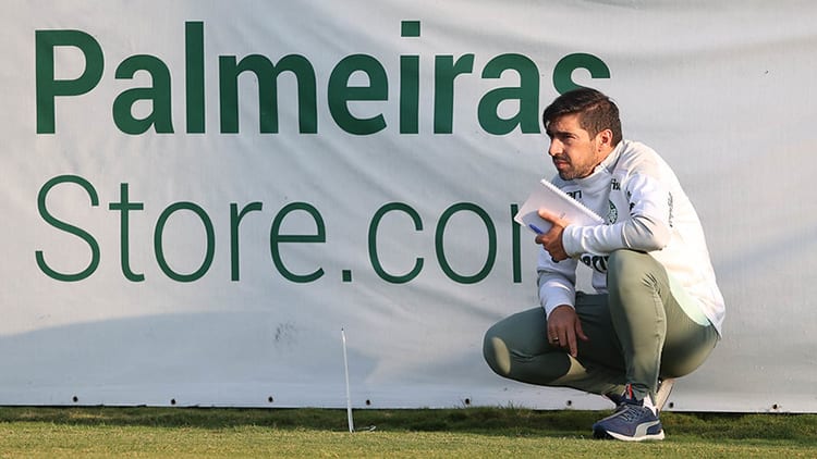 Palmeiras defende invencibilidade de sete jogos contra a Ponte Preta