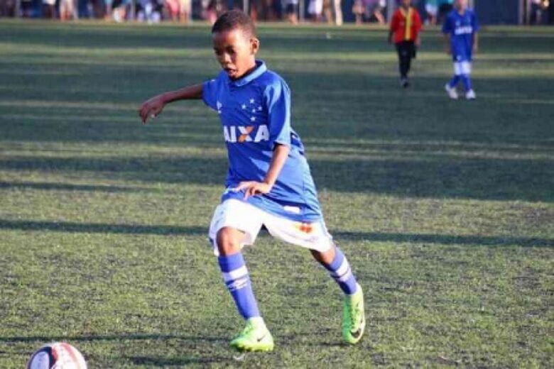 Caso Messinho: Cruzeiro ataca agente, pai do garoto e gerente do Palmeiras